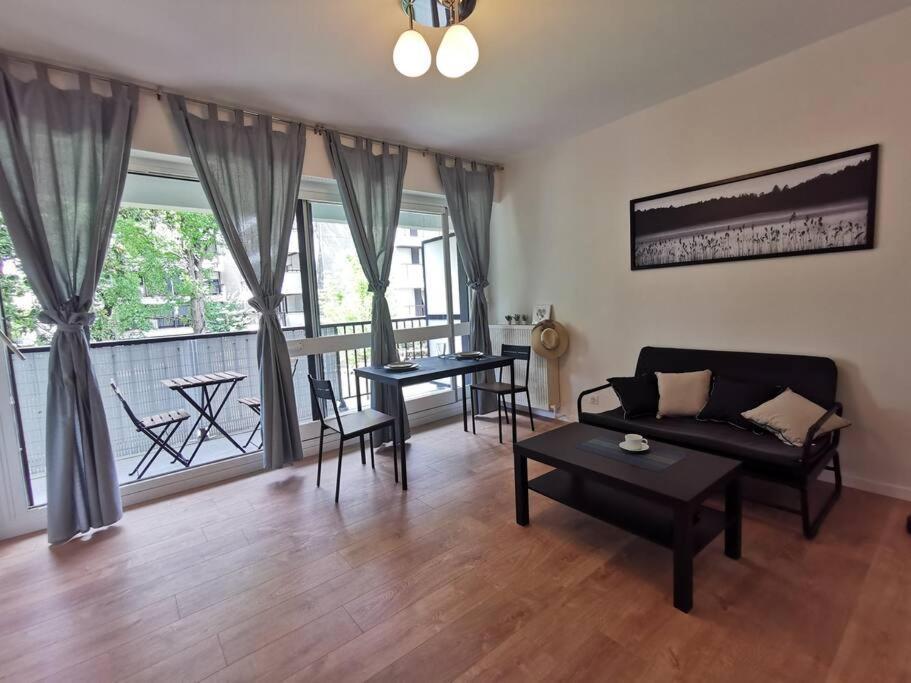 Cosy Apartment At Merignac-Centre Εξωτερικό φωτογραφία